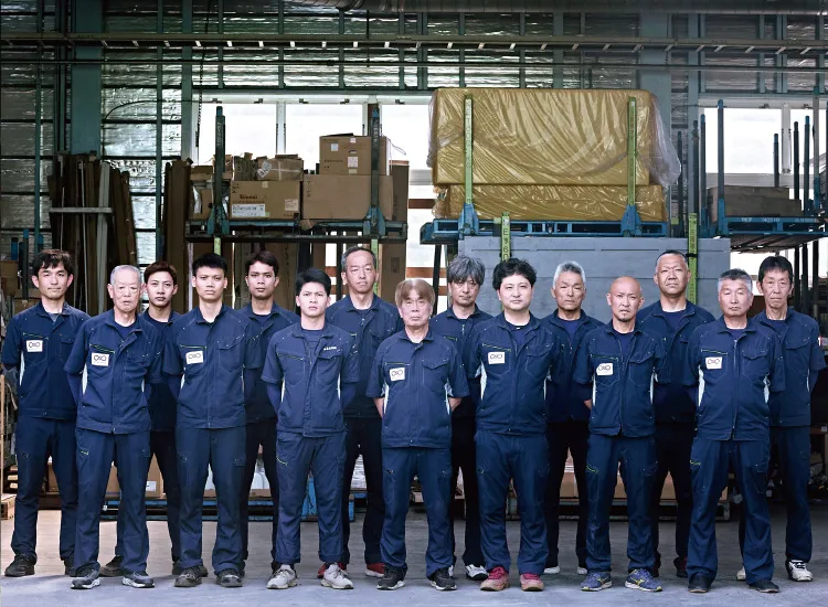 自社技術社員の集合写真